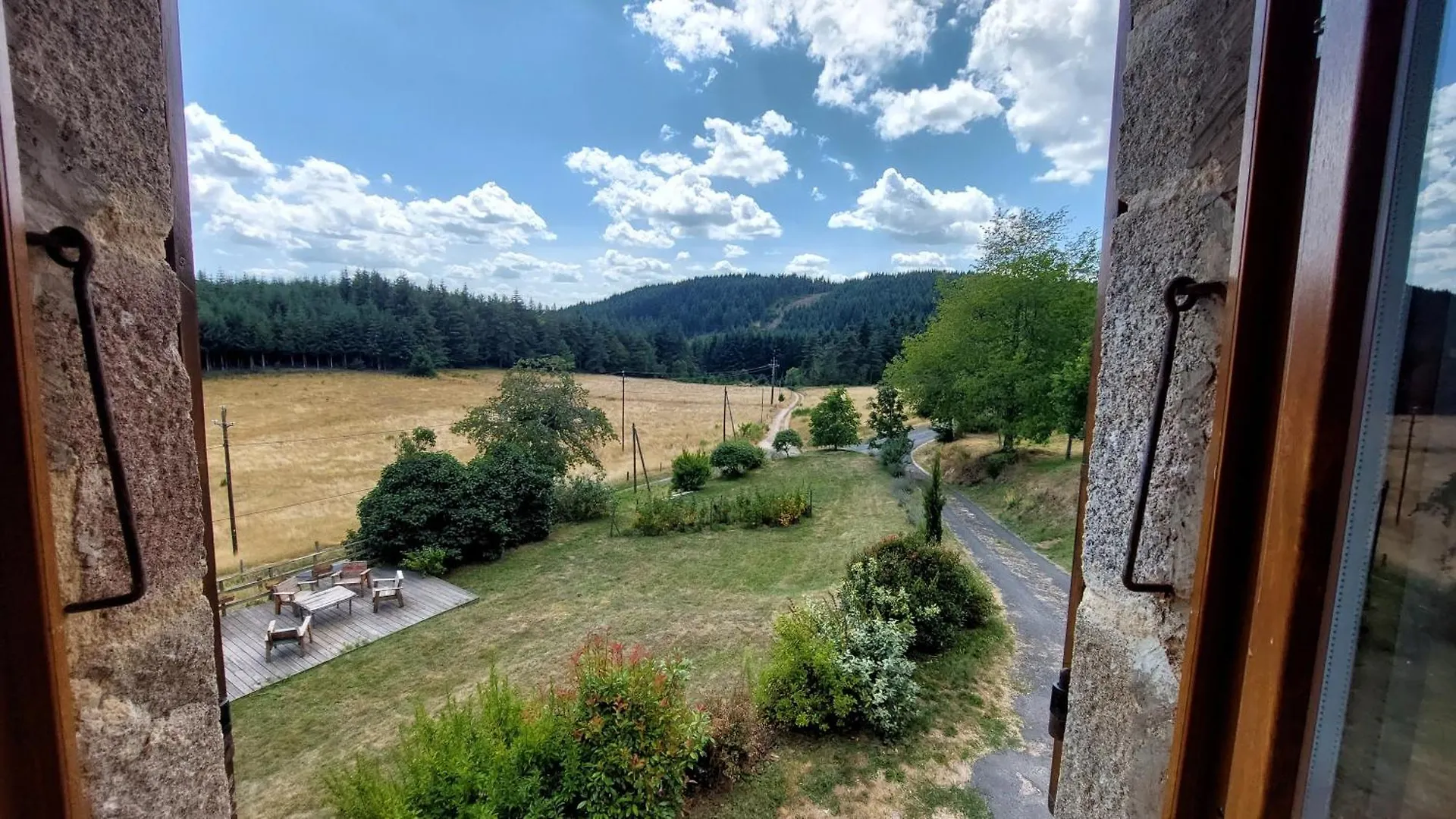 Grange De Sagne Maison Et Table D Hotes Avec Diner Sur Reservation Saint-Jean-Roure Séjour chez l'habitant